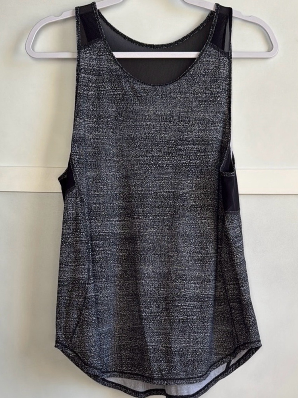 Lululemon Gray Black Mesh Racerback Workout Tank Top Size M